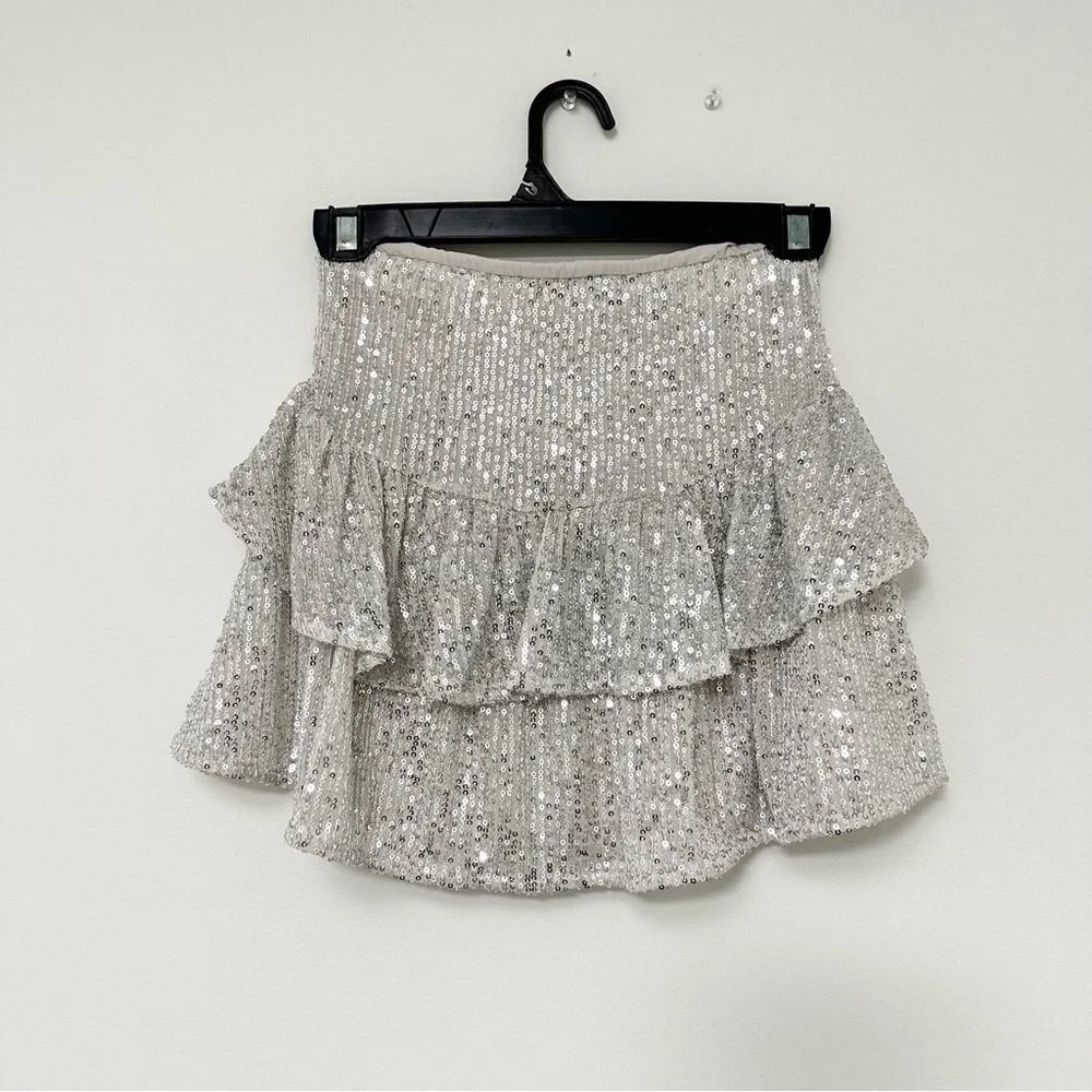 NWT H&M Girls size 12 Silver Colored Tiered Sequined Ruffle Skirt Elastic Waist